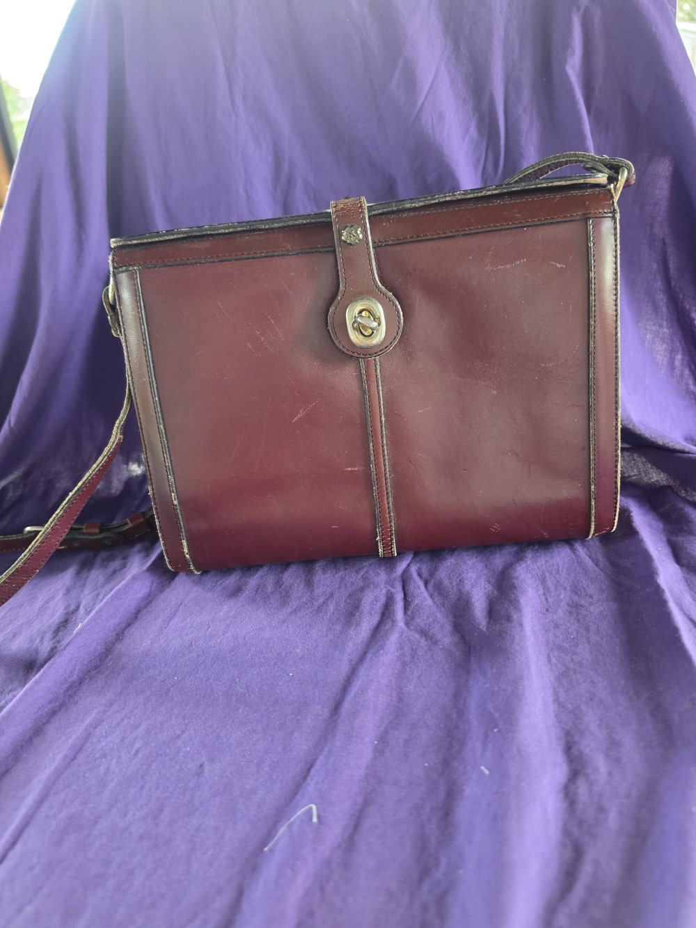 Vintage John Romaine Ladies Leather Handbag - Deep Burgundy